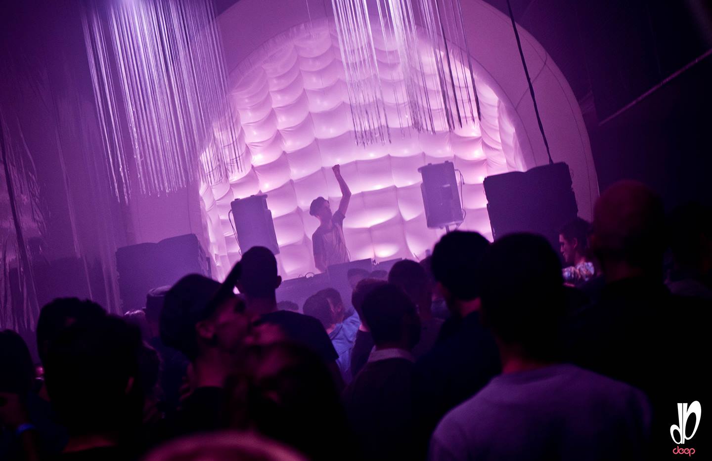 Inflatable dome