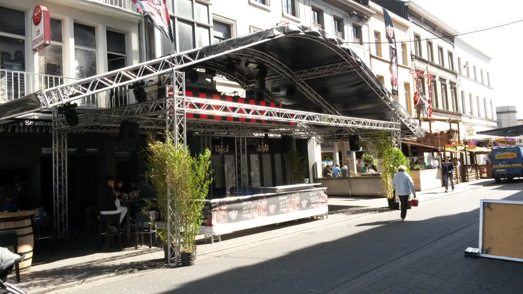 Stradivarius & Sens Unique Kortrijk