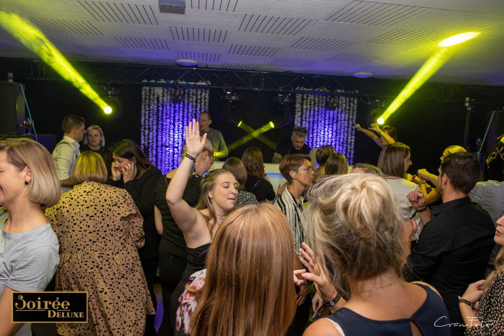 Soirée Deluxe